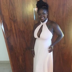 Meet your Posher, Whitney