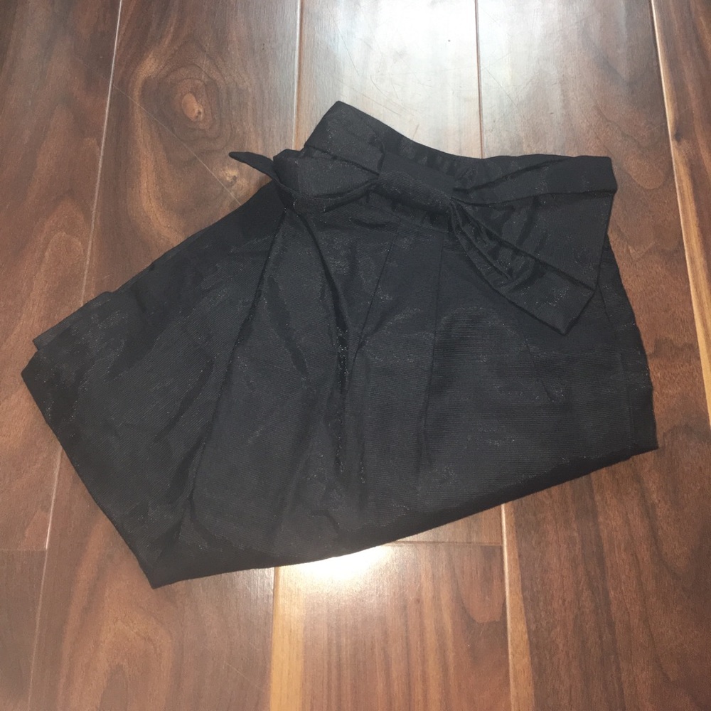 Forever 21 black skirt