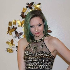 Meet your Posher, Hailey