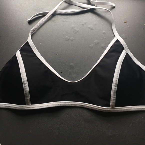 Black and White Bikini Top w/ double strapped back - Picture 1 of 4