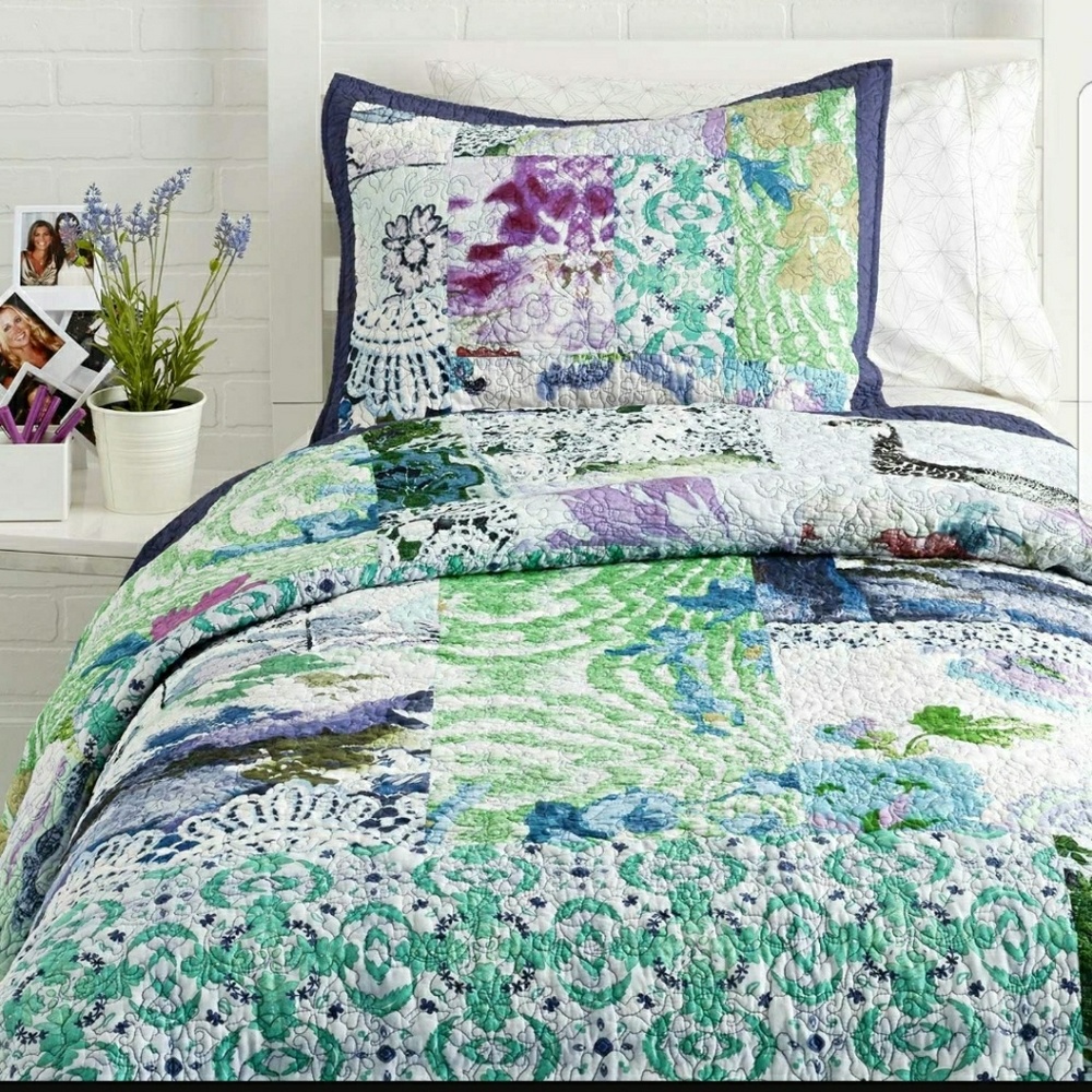 Poetic wanderlust by Tracy Porter twin size quilt