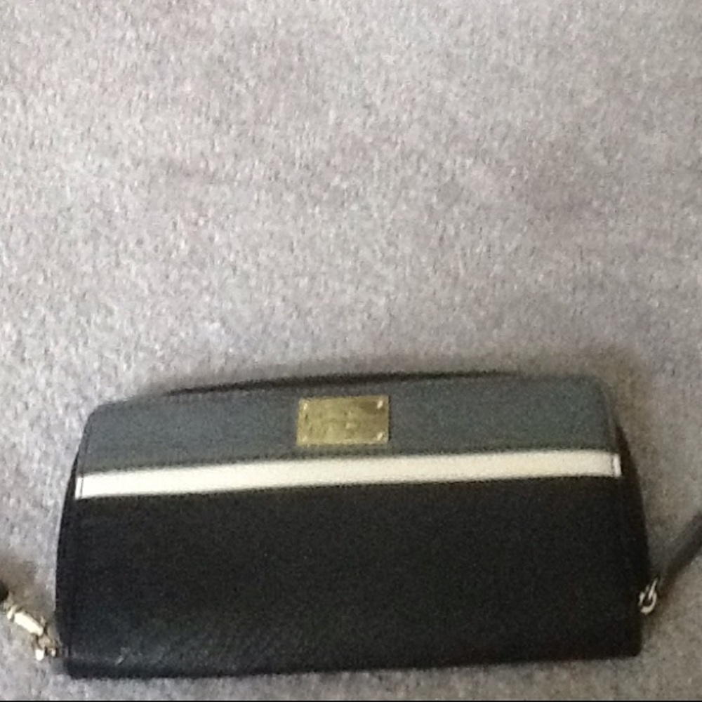 Jessica Simpson wrist lit