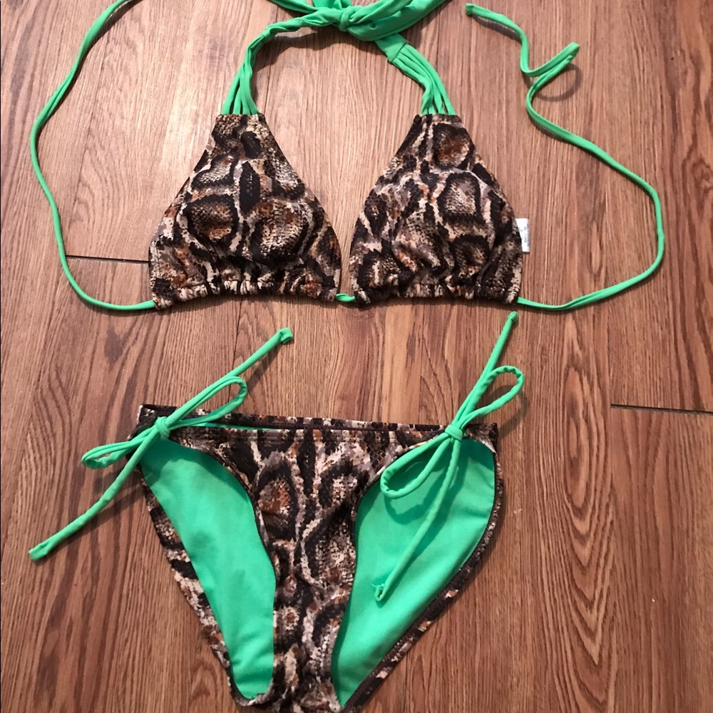Snake print swim suit