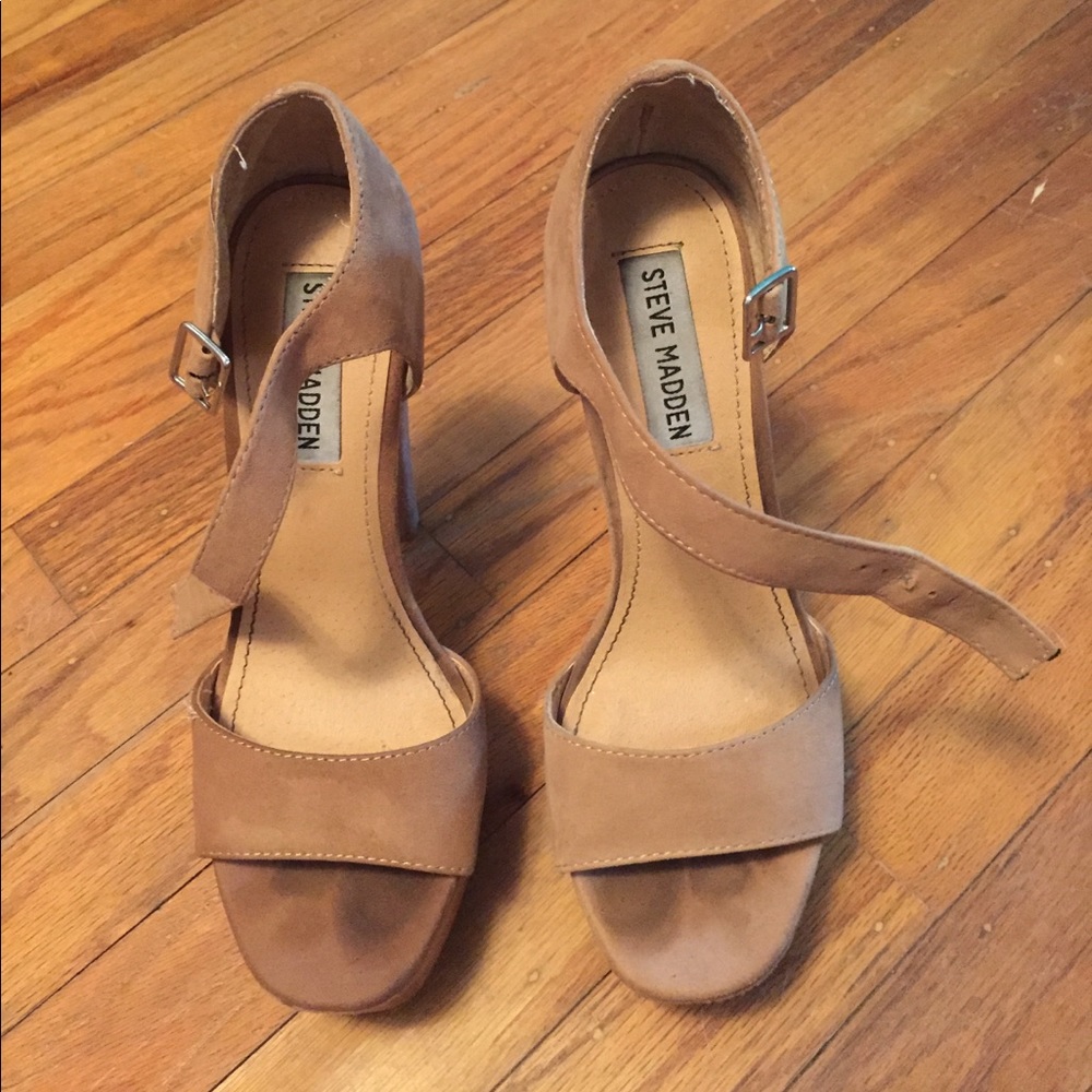 Steve Madden Presae Platform, Size 5.5