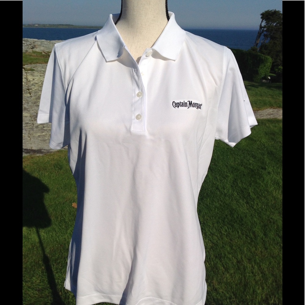 Nike woman's golf shirt