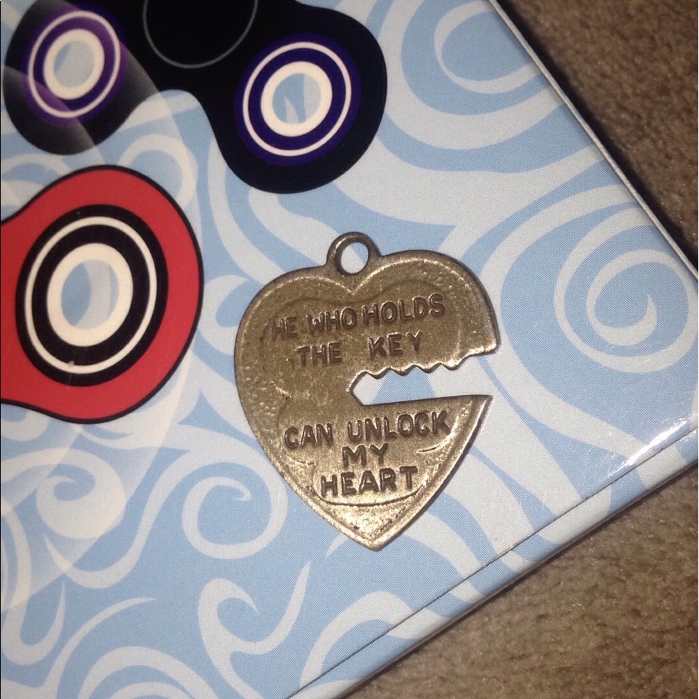 Sterling/Gold Key to my heart pendant..