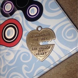 Sterling/Gold Key to my heart pendant..