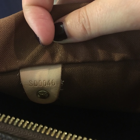 Barrel Bag - Picture 2 of 2