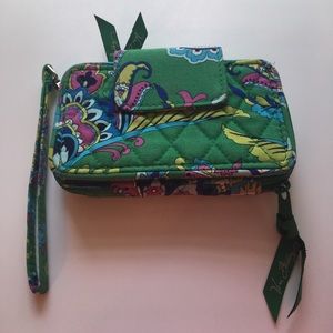 Vera Bradley NWOT Smartphone wallet/wristlet