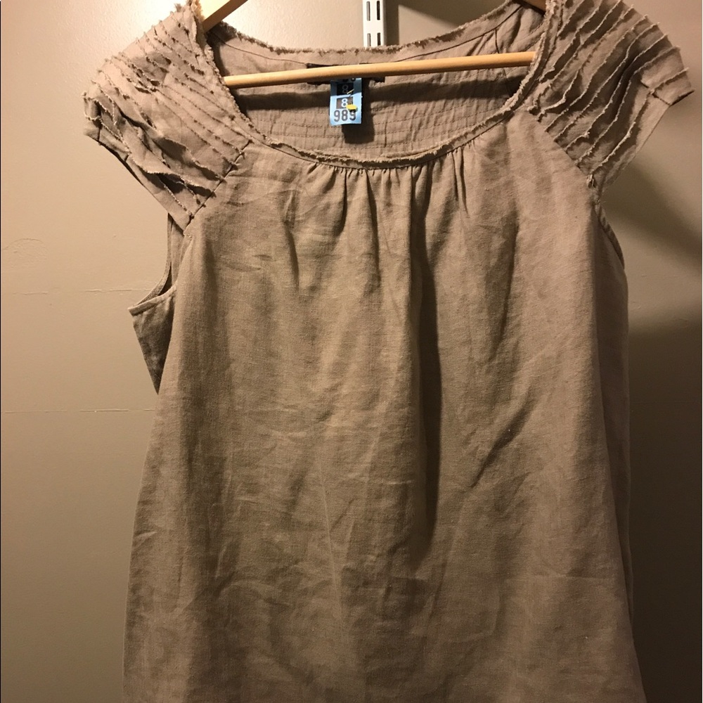 Earth tone line  top. Classy. Size small