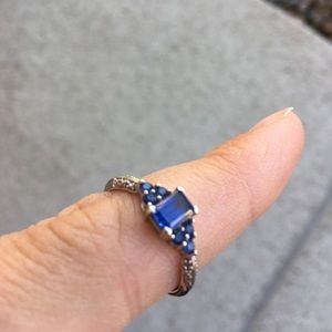 Sapphire ring