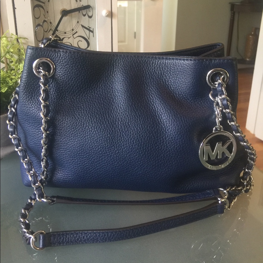 Michael Kors Messenger Awesome bag!!  NWT
