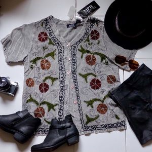 NWT VINATGE acid wash button up top with flowers