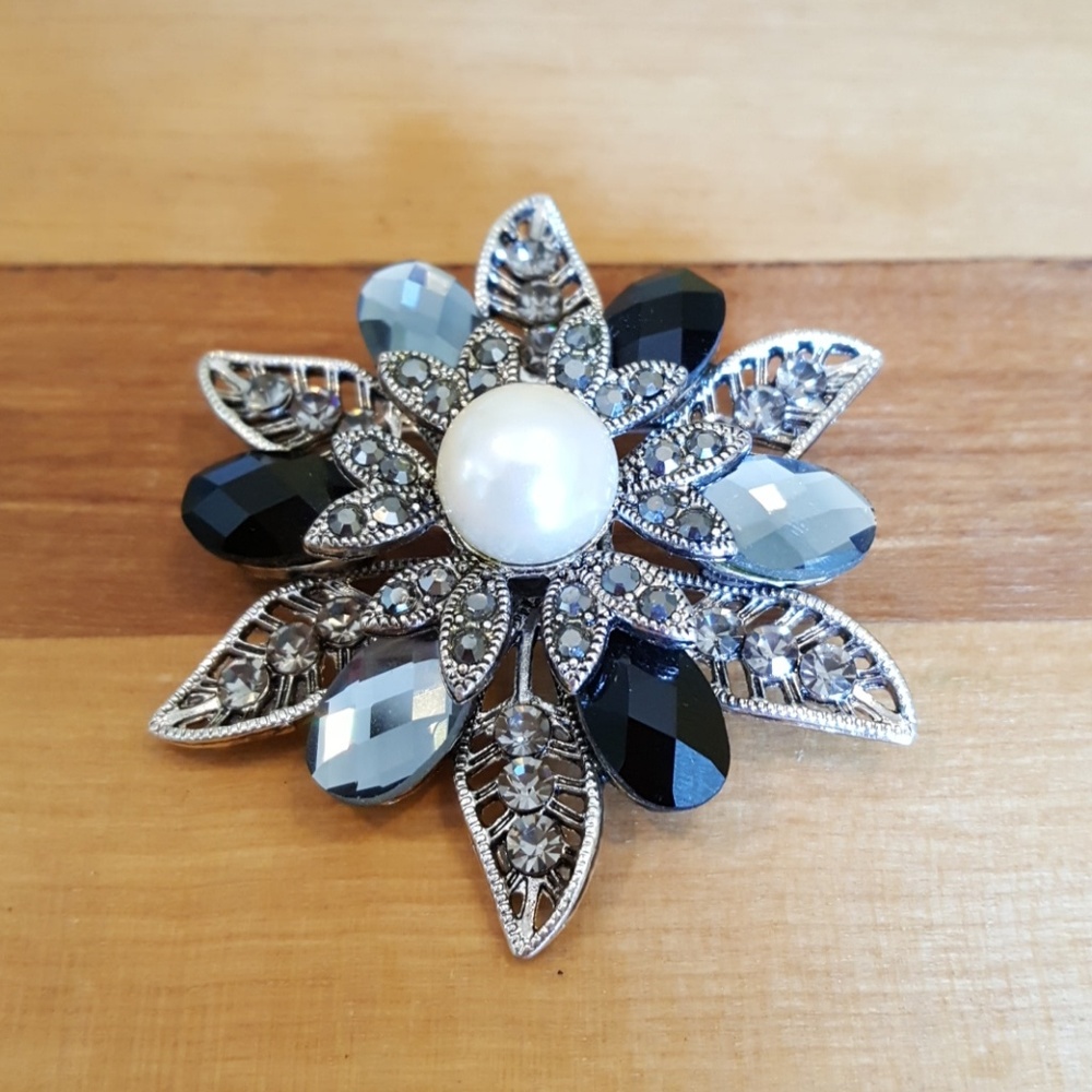 Broach/pendant