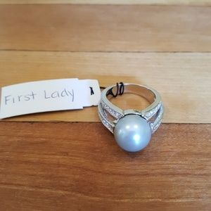 "First Lady" ring size 7
