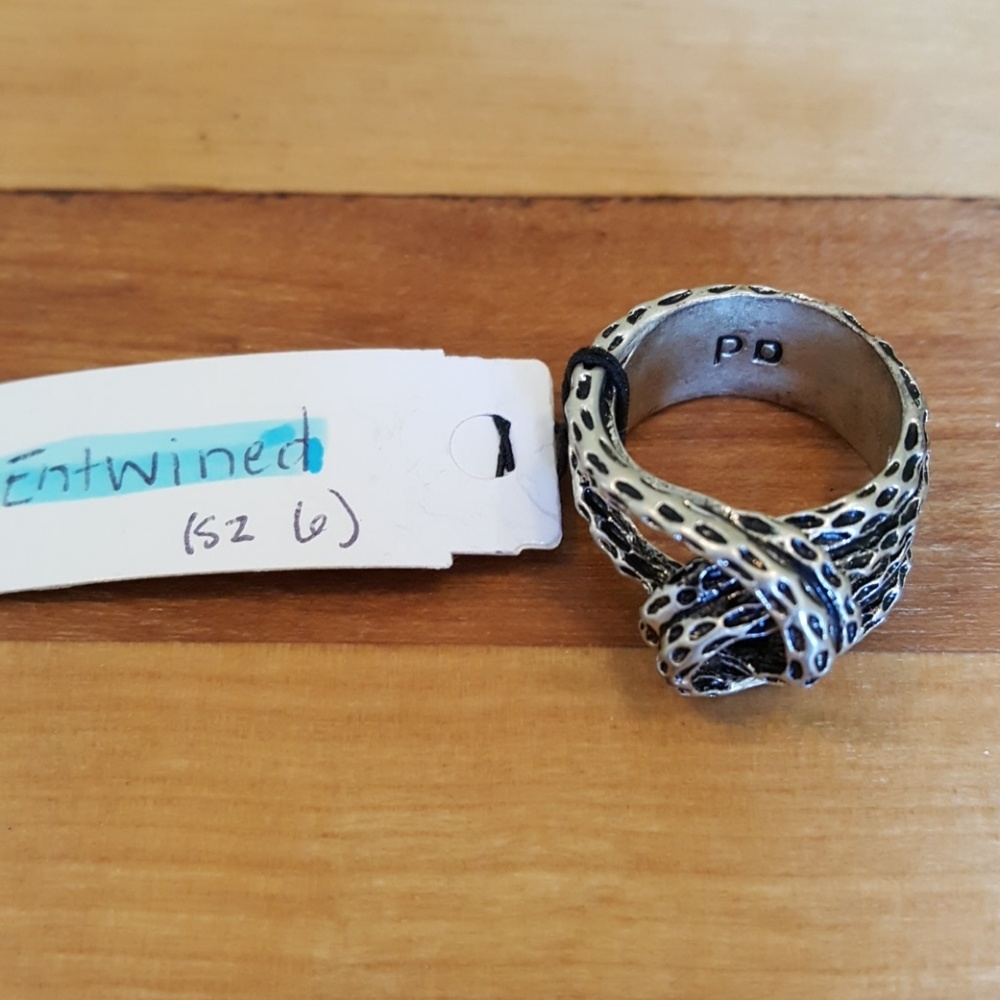 "Entwined" size 6