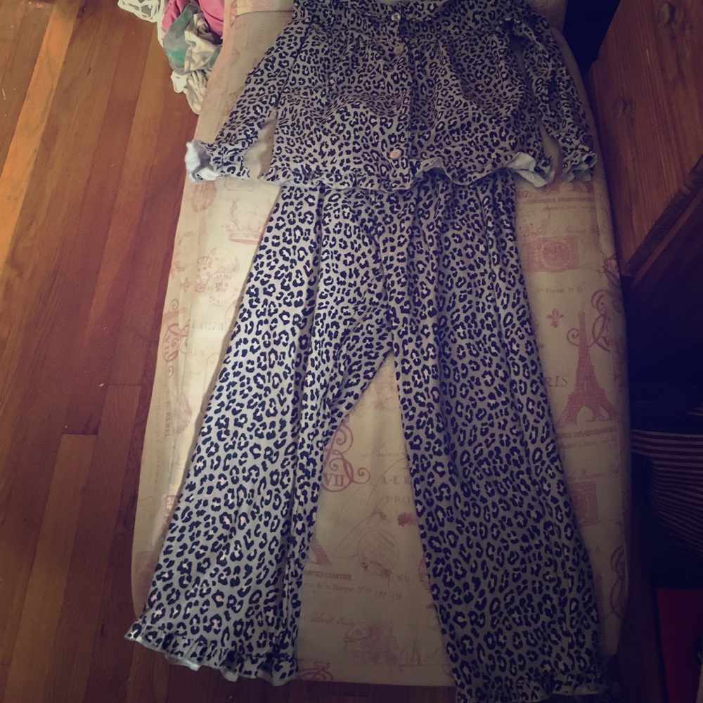2 piece carters size 8 pajama set