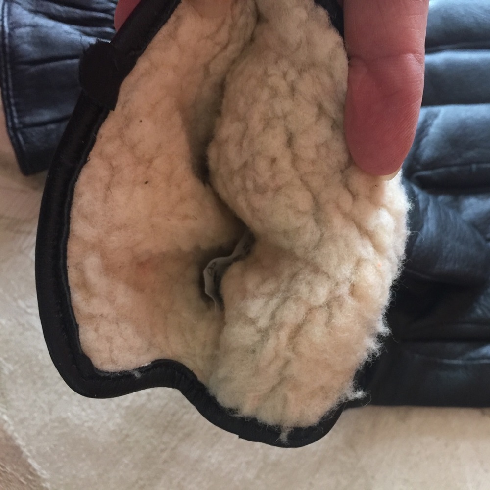 Gloves, - Picture 3 of 3