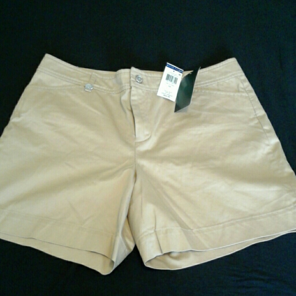 Woman's Khaki Shorts