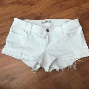 HOLLISTER white denim shorts