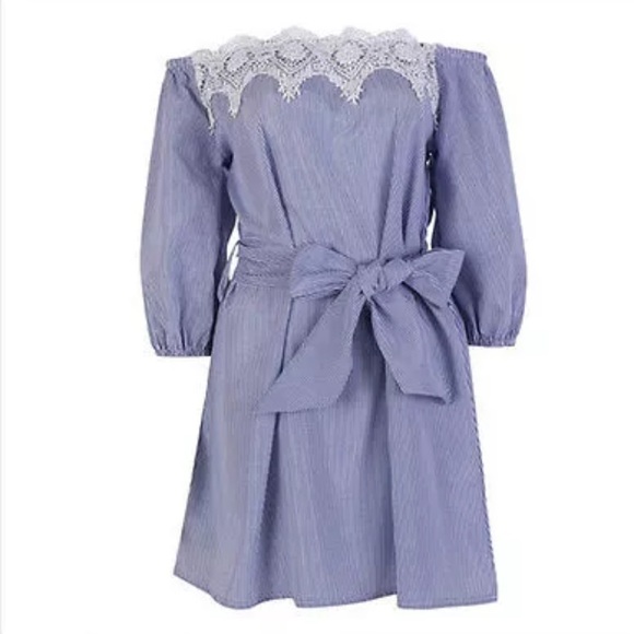 Off the Shoulder Pinstripe & Lace Dress - Picture 4 of 8