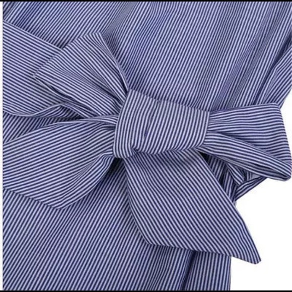 Off the Shoulder Pinstripe & Lace Dress - Picture 5 of 8