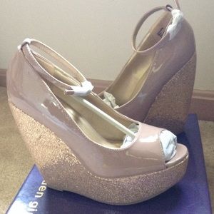 NIB Madden Girl peep toe wedges