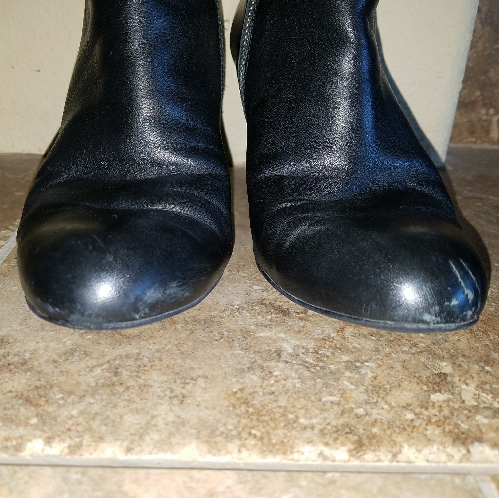 🚫sold🚫Micheal Kors Black Booties size 7 - Picture 3 of 4