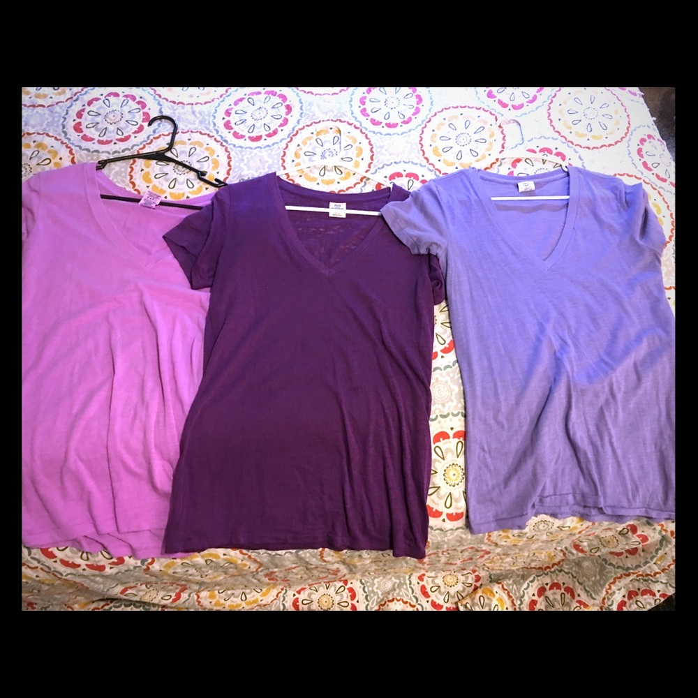 VS PINK V NECKS