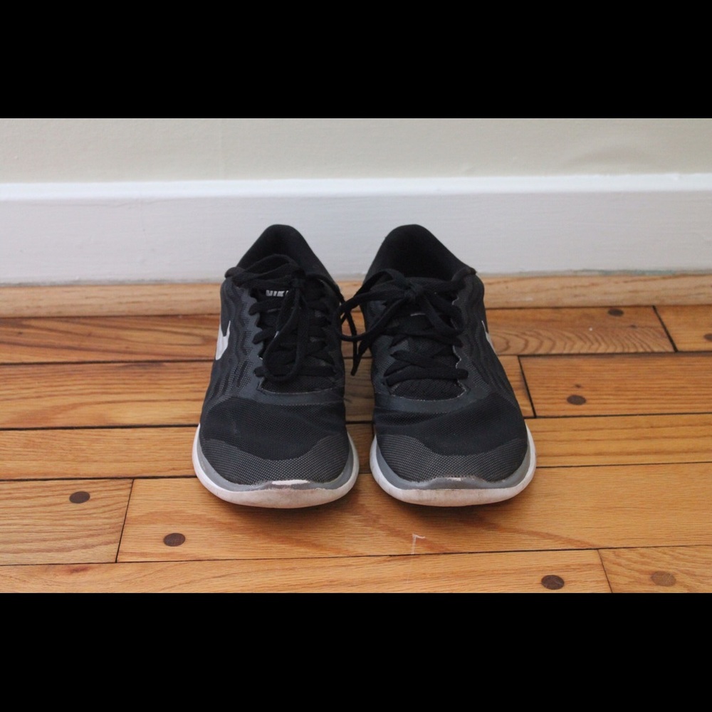 NIKE free 4.0 running shoes