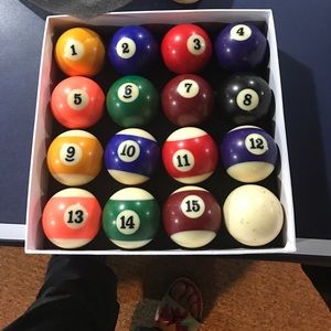 Pool table balls