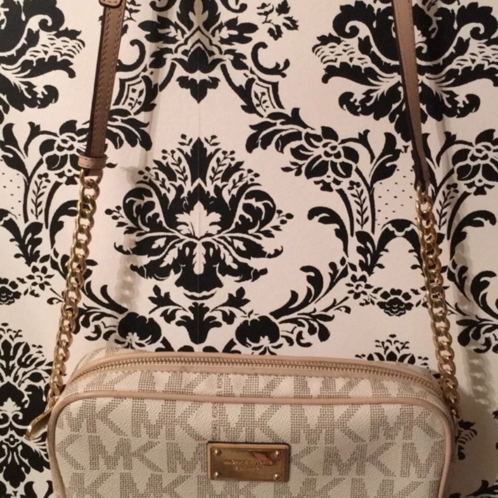 👜MICHAEL KORS JET SET LARGE CROSSBODY👜