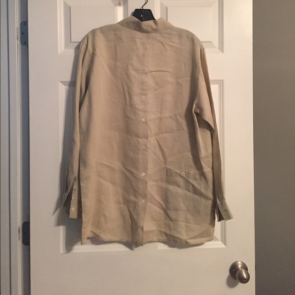 Button Back Linen Shirt - Picture 2 of 2