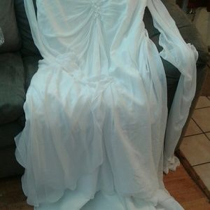 Wedding gown