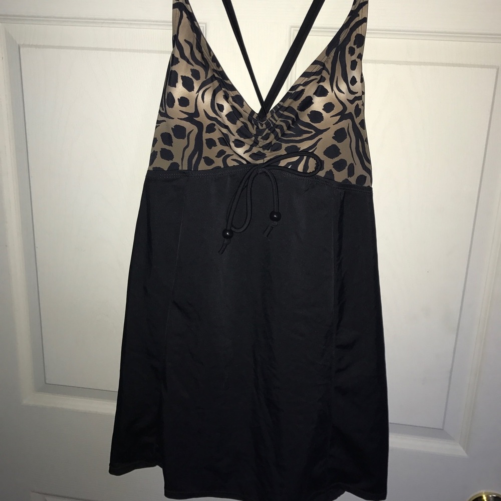 Bathing suit - Picture 2 of 3