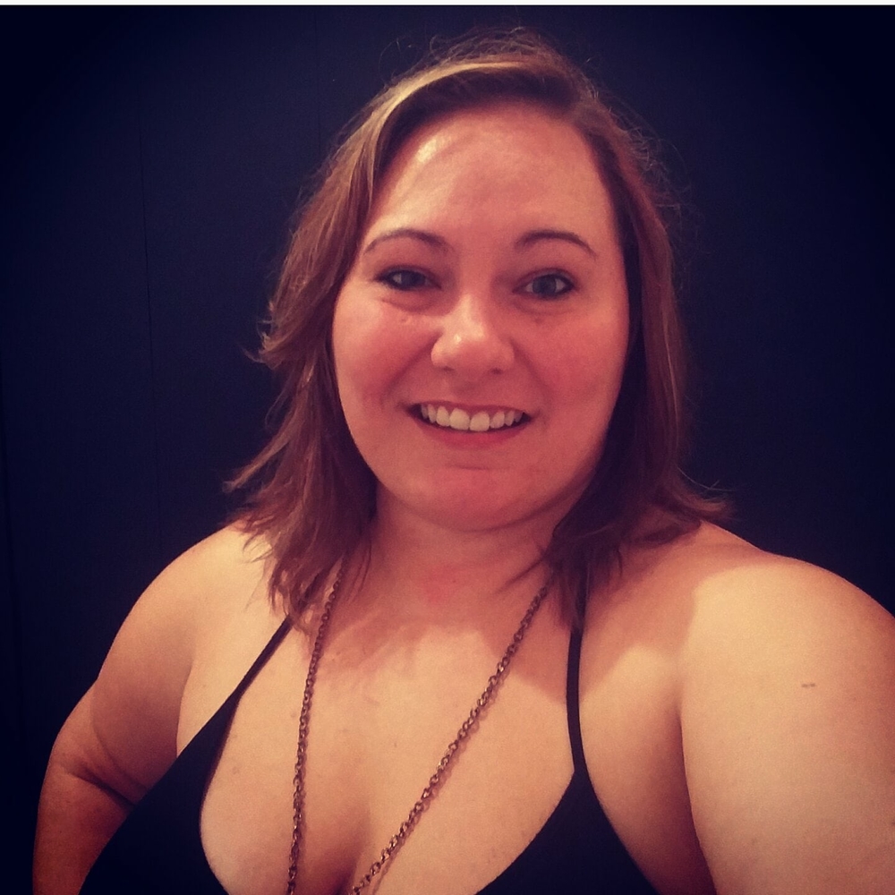 Meet your Posher, Alicia