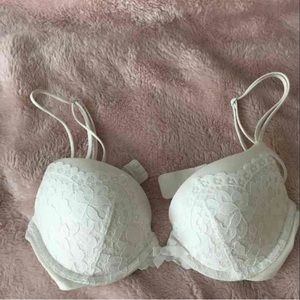 Victoria's Secret very sexy push up bra 32C