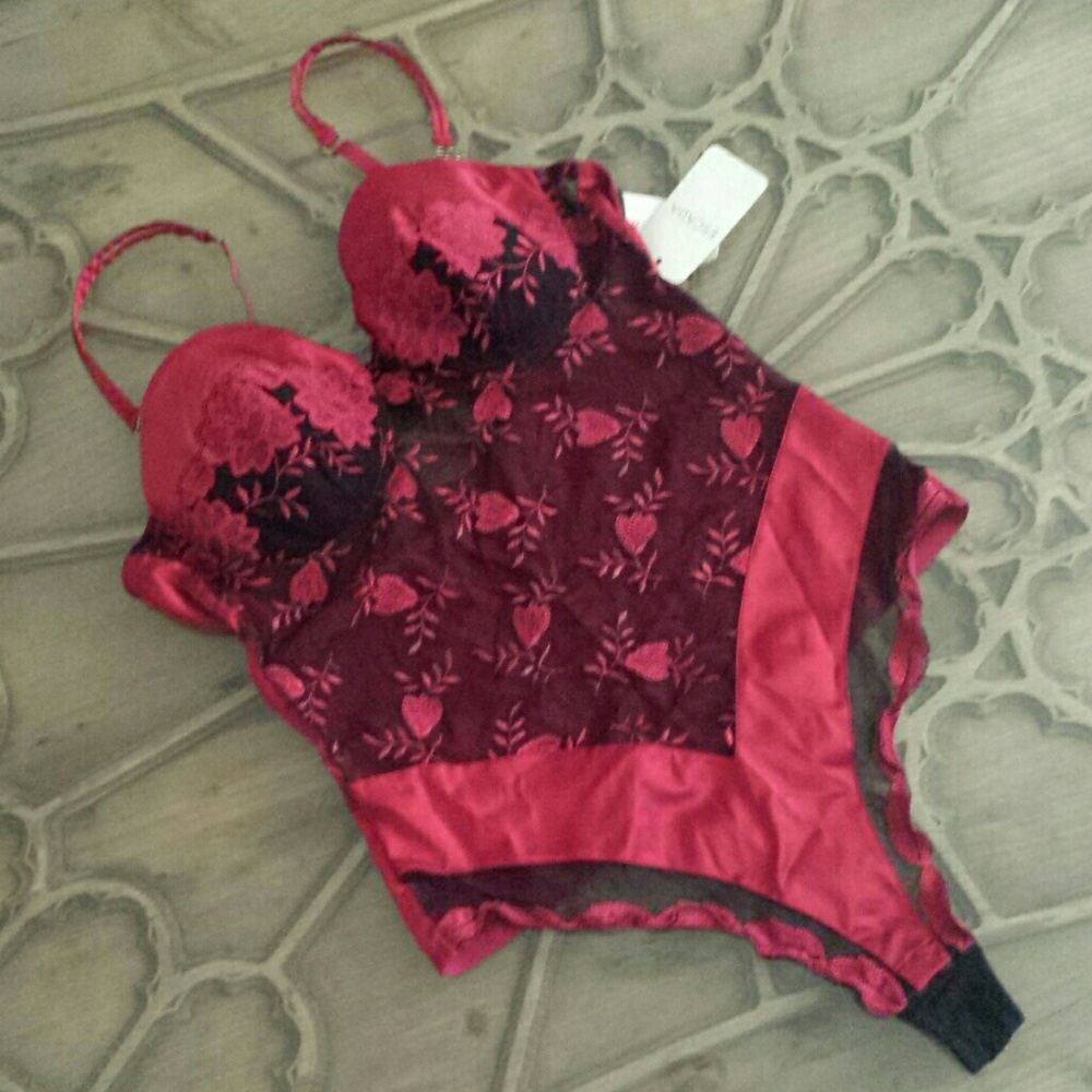 ❤️  Escada ❤️ bodysuit 36B
