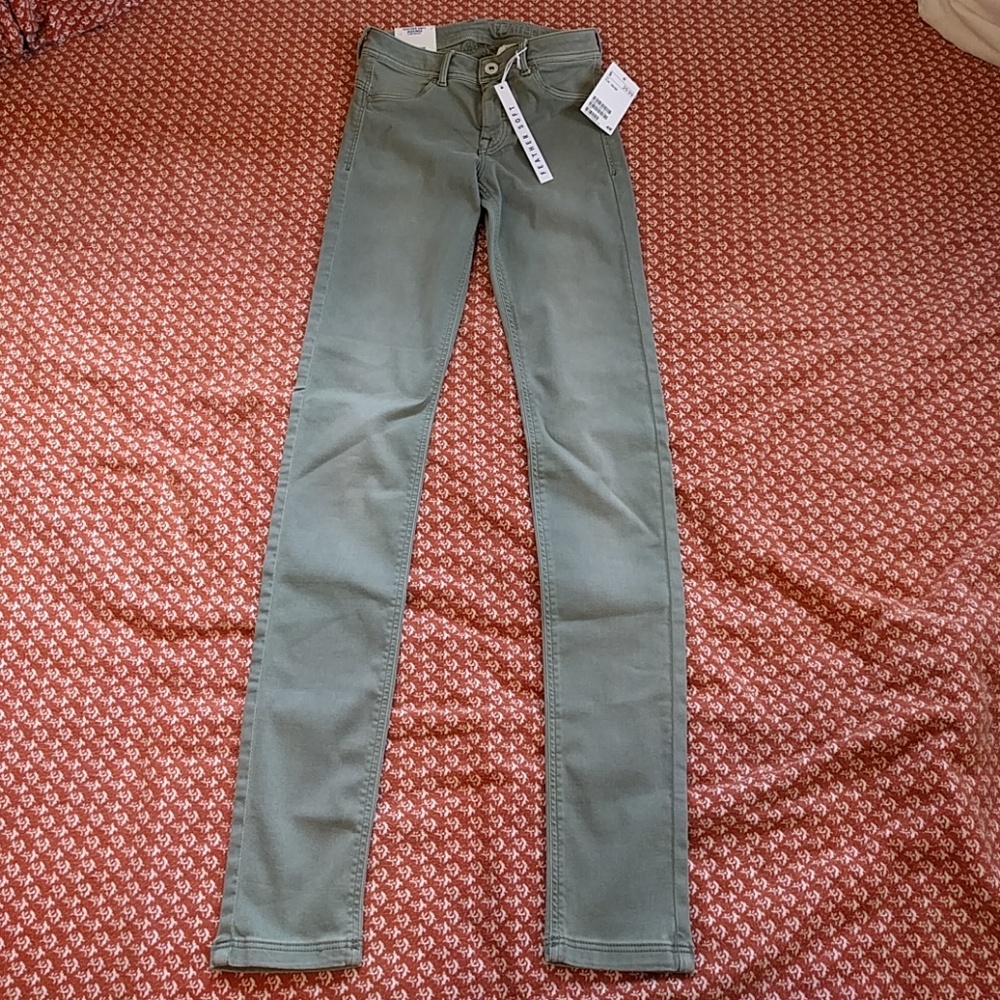 ☁️H&M Feather Soft Jeggings☁️