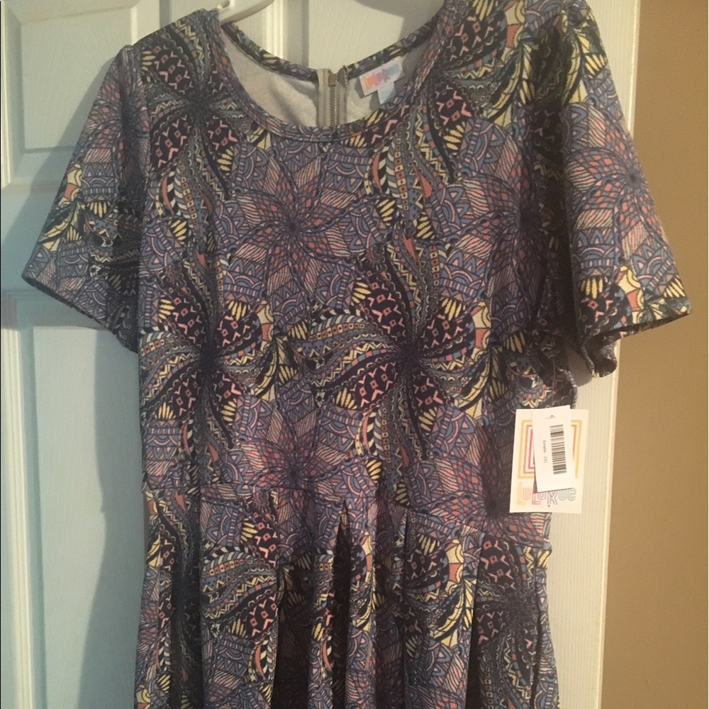 Lularoe Amelia