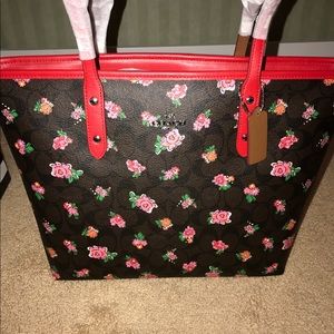 NWT coach city tote - floral