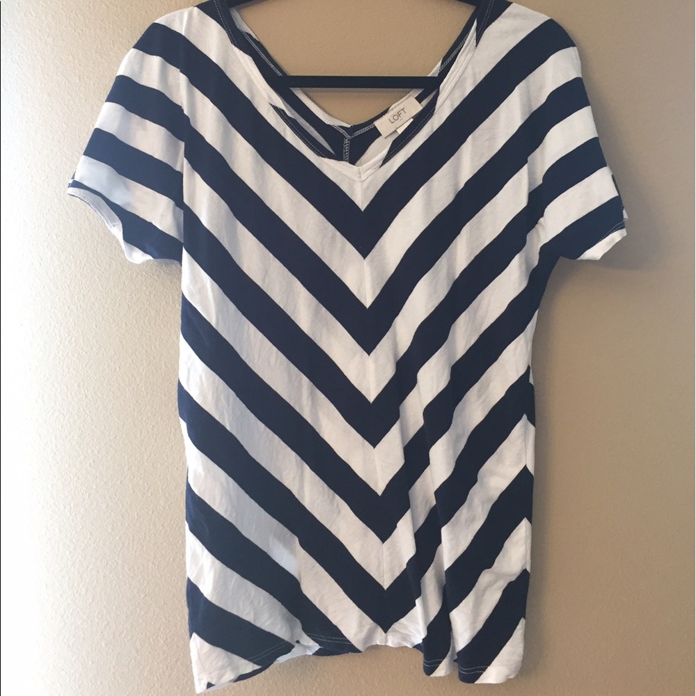 Ann Taylor Loft v-neck top