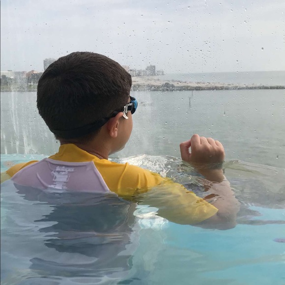 Meet your Posher, Stephanie - Picture 2 of 4