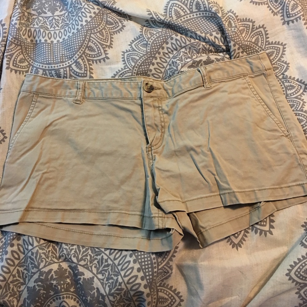 Mossimo supply co Tan shorts