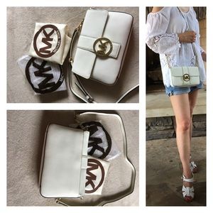 🐳🐠Michael Kors crossbody bag 🐳🐠