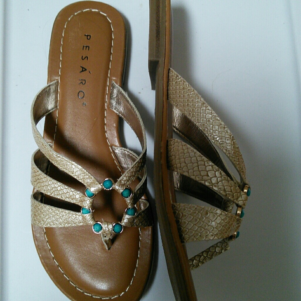 PESARO FLAT SANDALS  SIZE 7