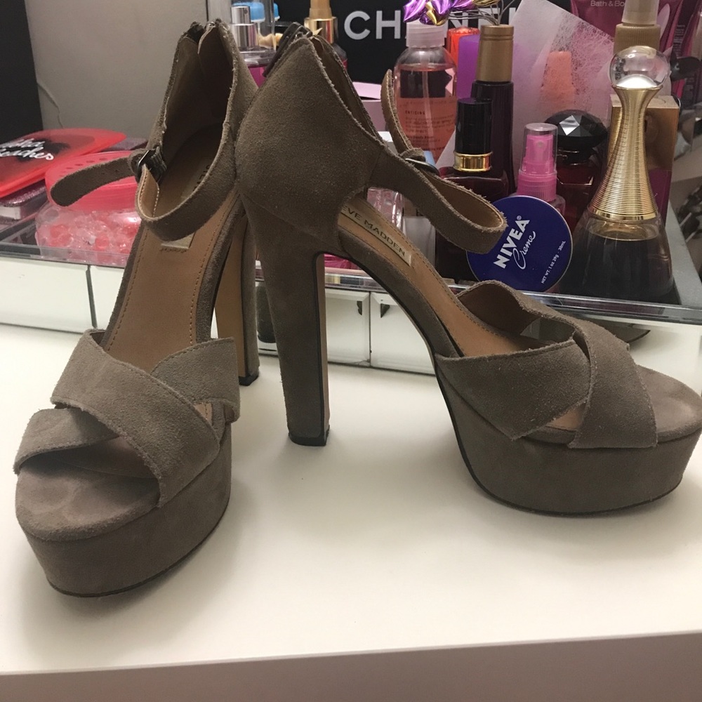 🆕Steve Madden platform heels