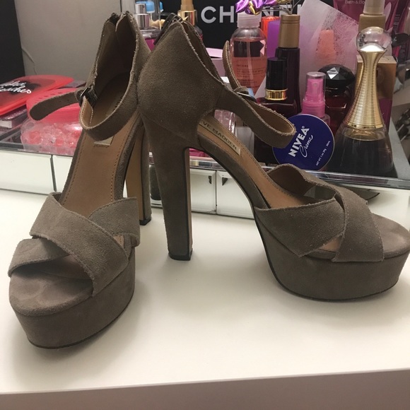 🆕Steve Madden platform heels - Picture 1 of 6