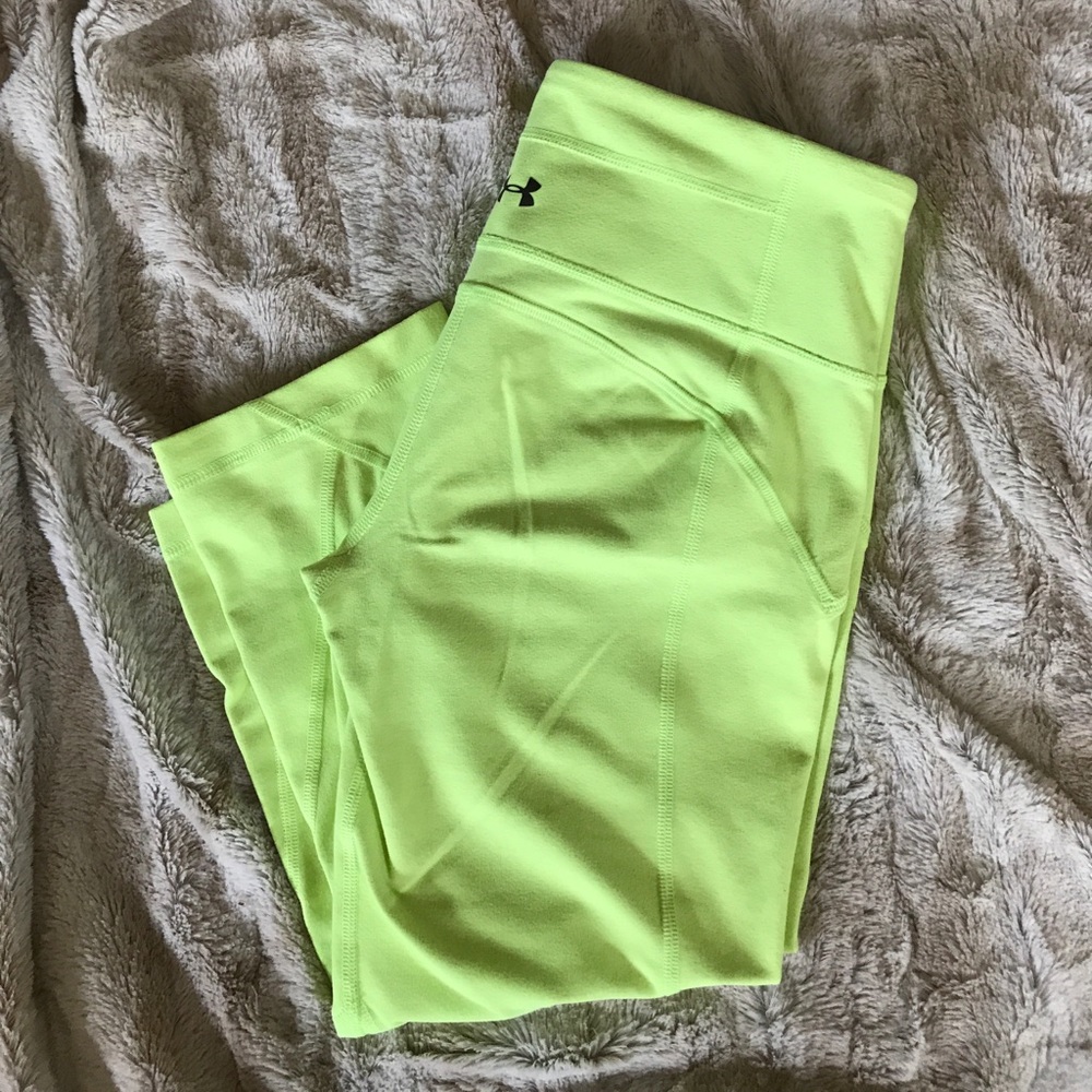 Under Armour crop leggings