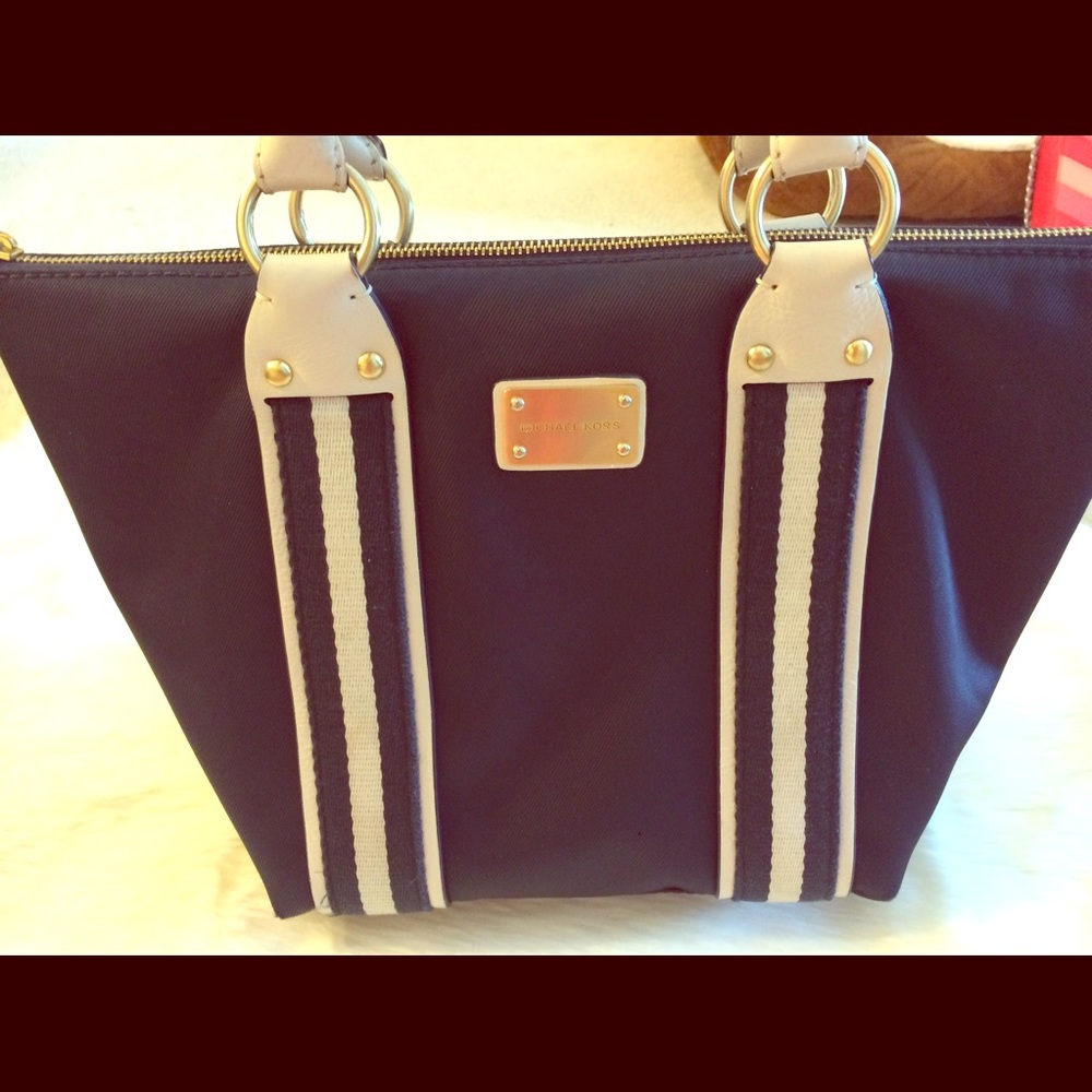 Michael Kors purse